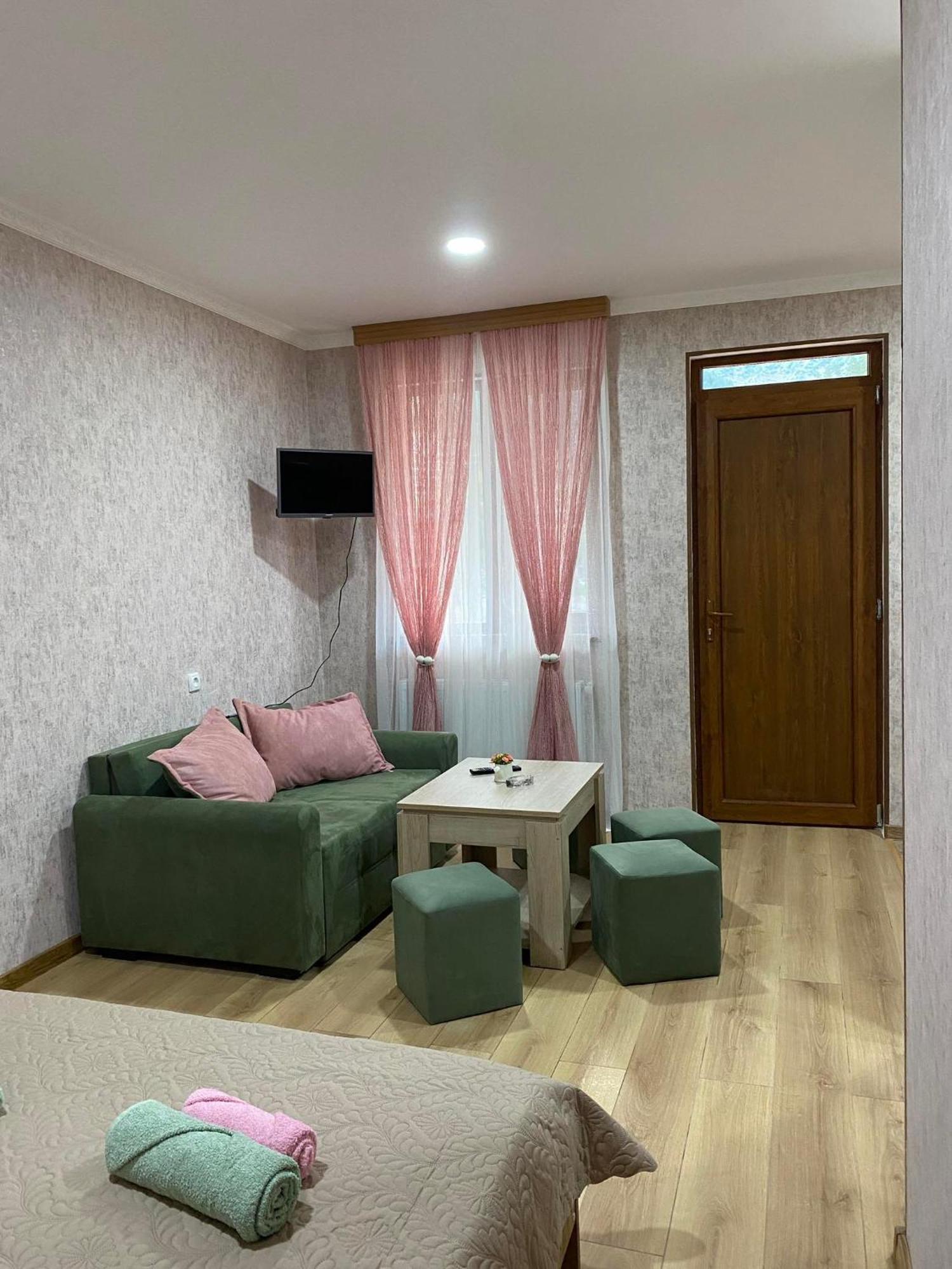 Guest House Borjomula Borjomi Rom bilde